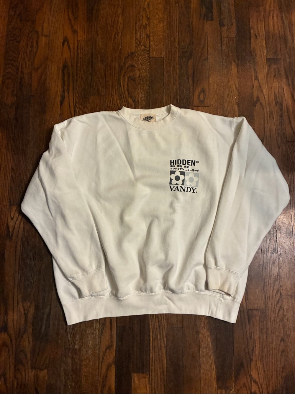 Hidden New York sweater size XL
